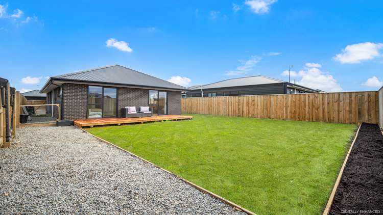 20 Stackwood Avenue Woodend_17