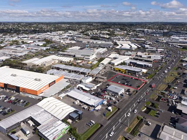 98-100 Wairau Road Wairau Valley_1