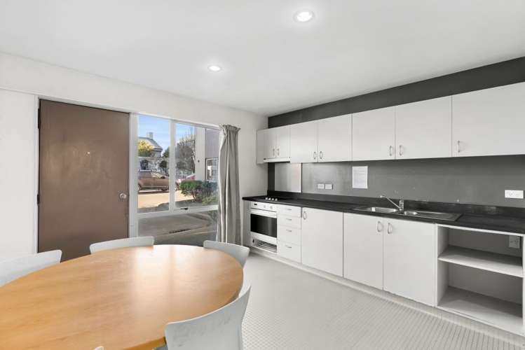 4/340 Lincoln Road Addington_2