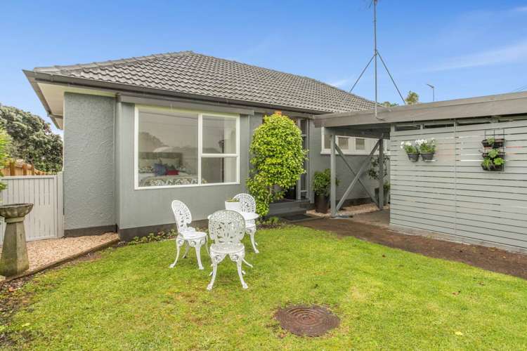 43 Armein Road Panmure_11