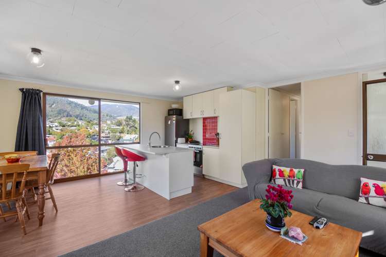 58 Emano Street Toi Toi_2