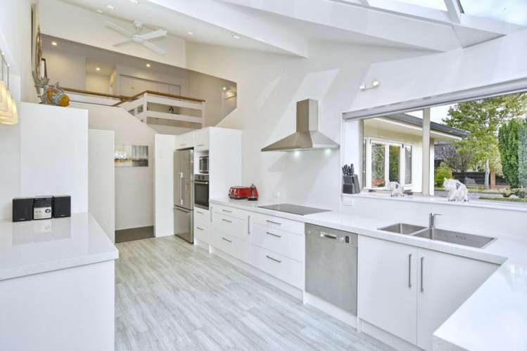 9 Tangmere Place Burwood_12