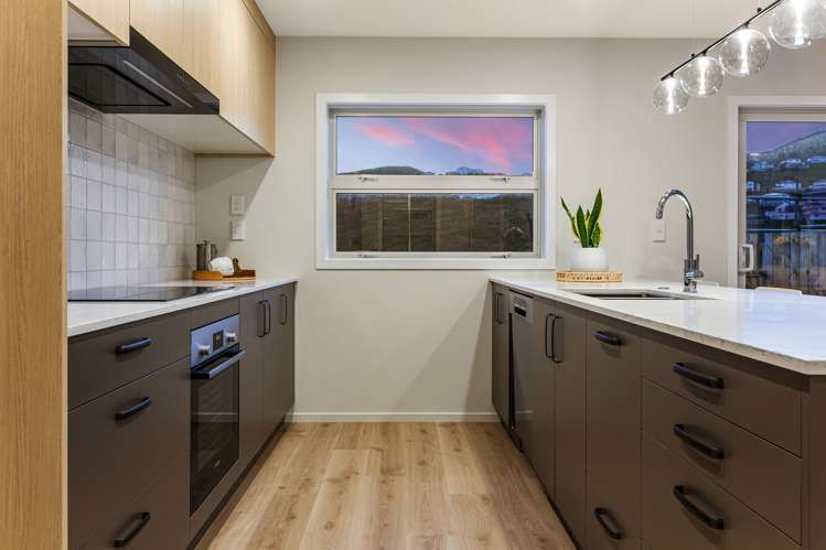 69 Crompton Avenue Churton Park_13