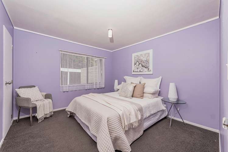 2/109 Don Buck Road Massey_18