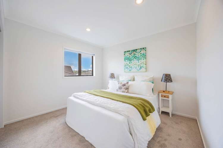 71 Fields Parade Oteha_12