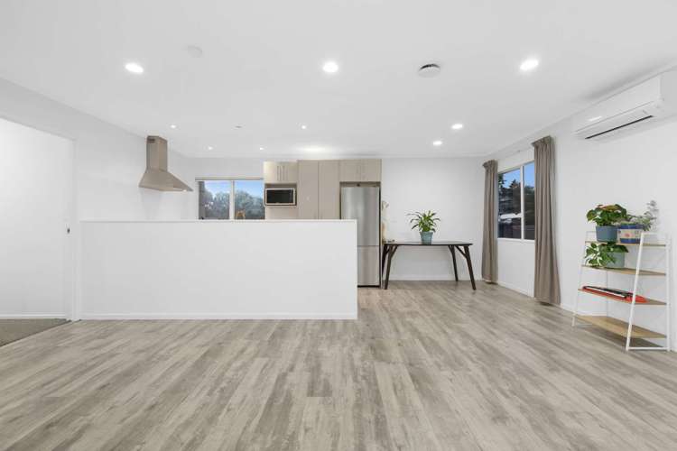 6 Fernhaven Place Massey_15