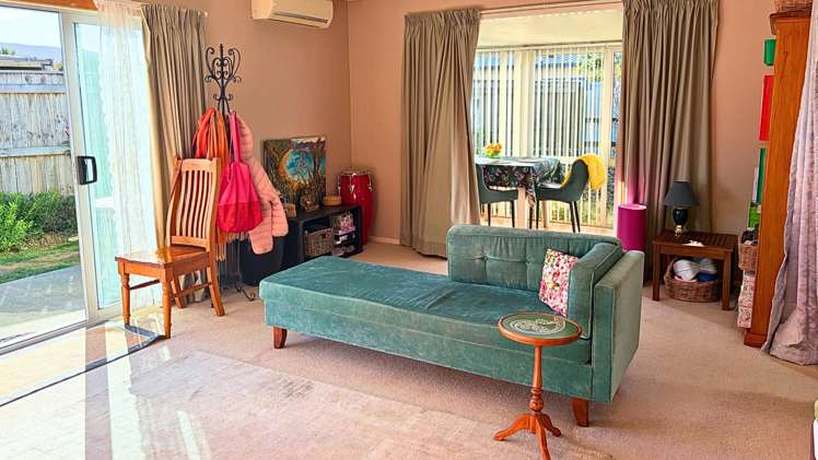 3/10 Feary Crescent Takaka_7