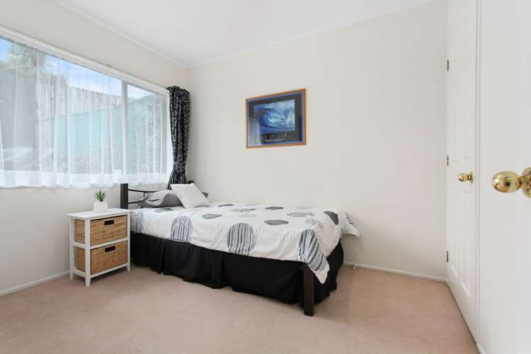 6 Marbella Drive Massey_9