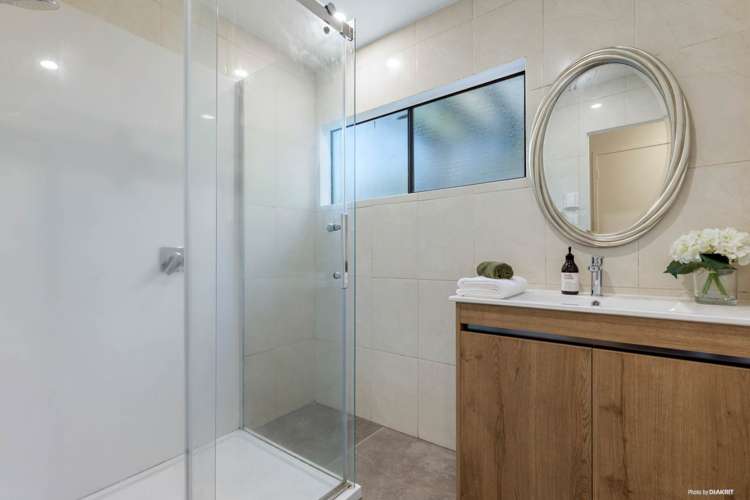 1/45 Valley View Road Glenfield_9