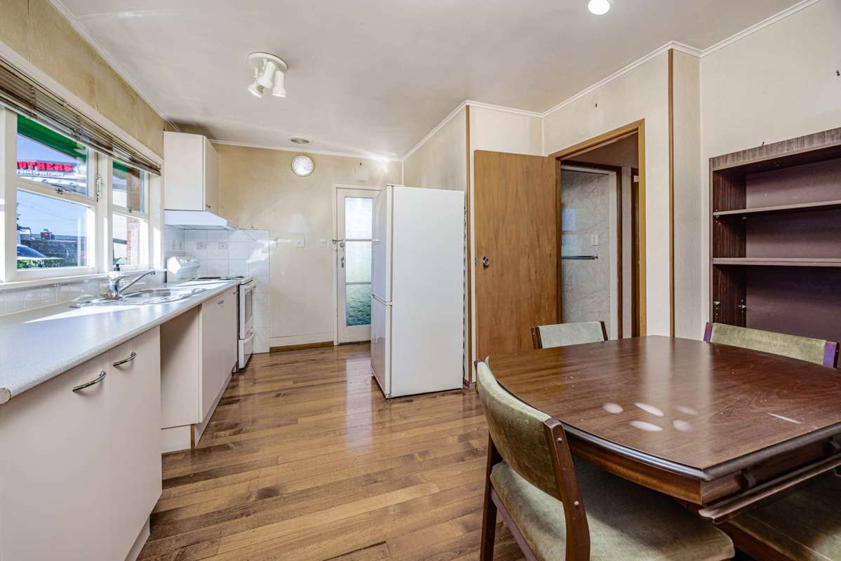 1/4 Russell Road_2