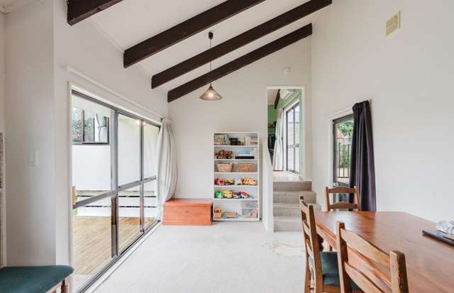 70 Sunnyhills Ave Glenview_4