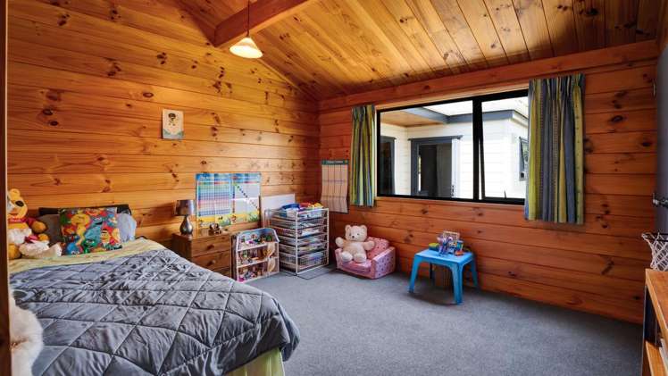 125 Wairau Road Oakura_9