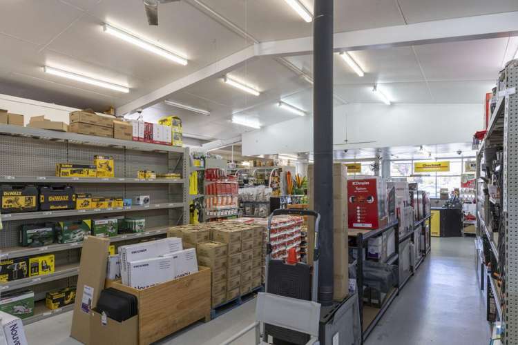 2 The Town Centre Turangi_18