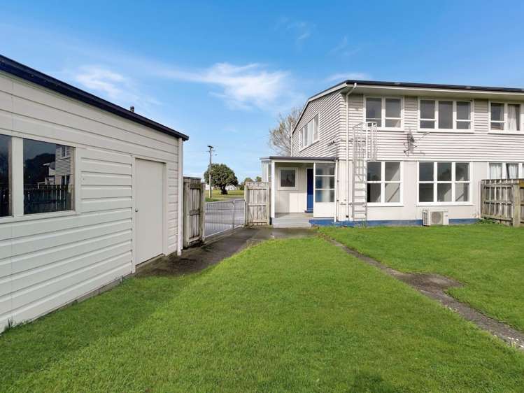 34 Devon Crescent Bulls_10