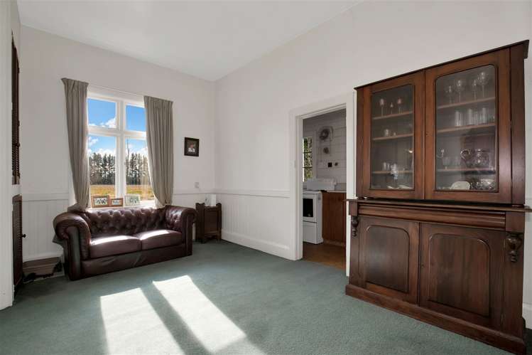 742 Downs Road West Eyreton_14