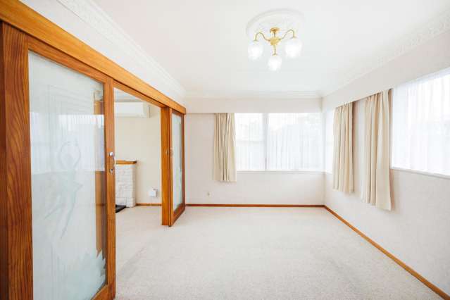 8 Somerset Crescent Highbury_2