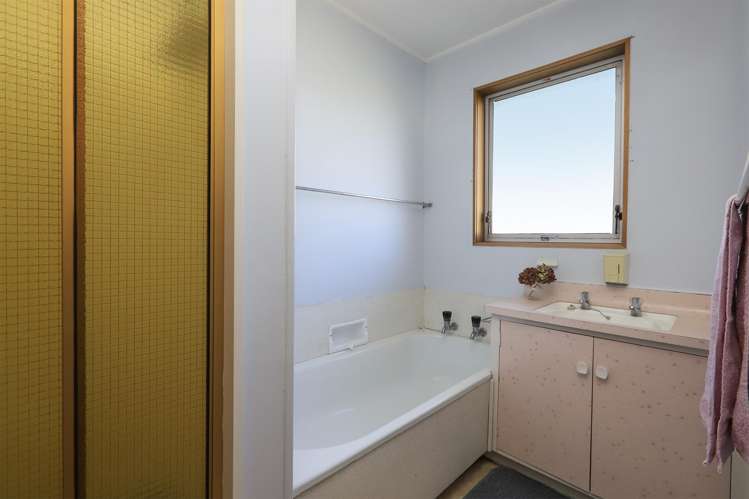 812 Willowpark Road South Akina_5