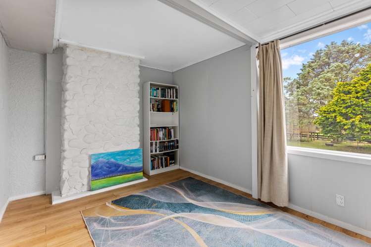 1835 Egmont Road Kaimiro_20