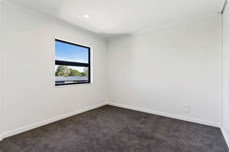 301/32 Shortfin Place Flat Bush_10