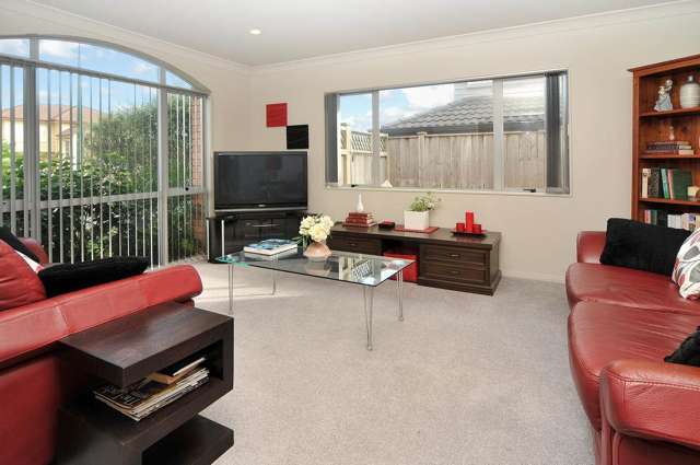 24 Coachman Drive Flat Bush_1