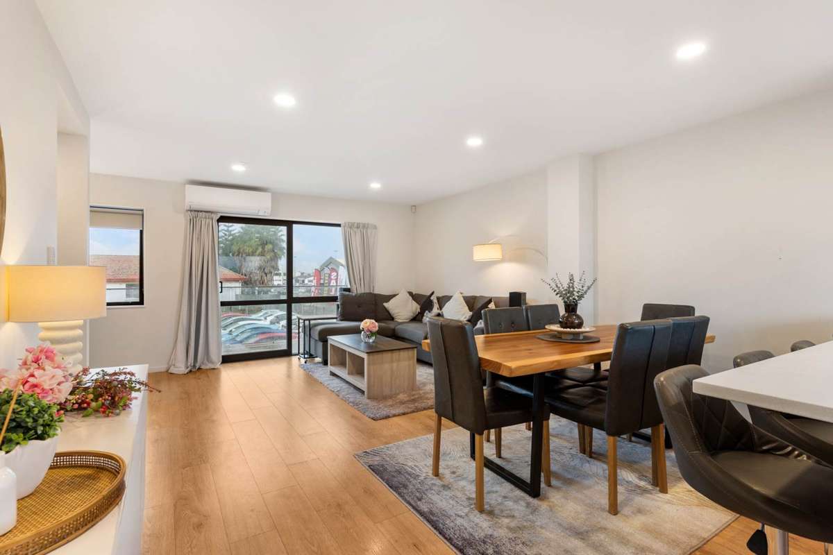 2/20 Charles Street_0