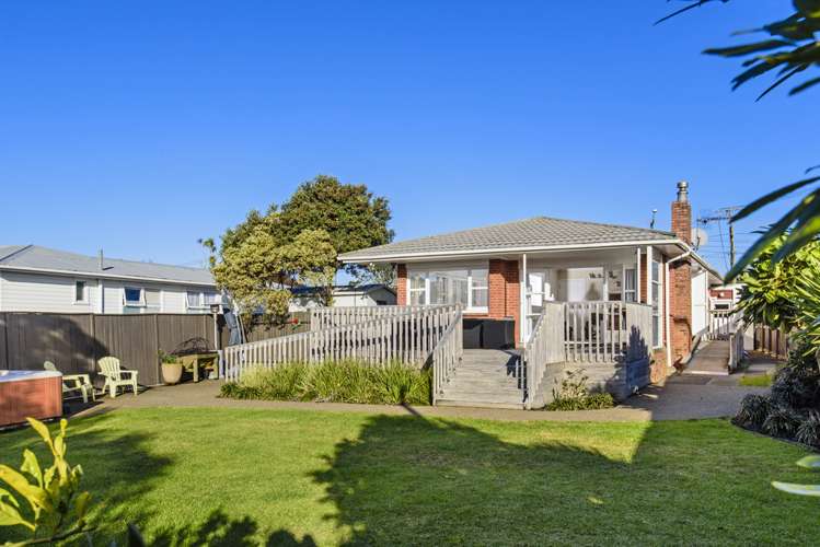 8 Eskdale Road Birkdale_20