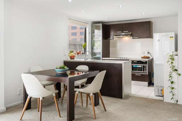 703/47 Hobson Street Auckland Central_4