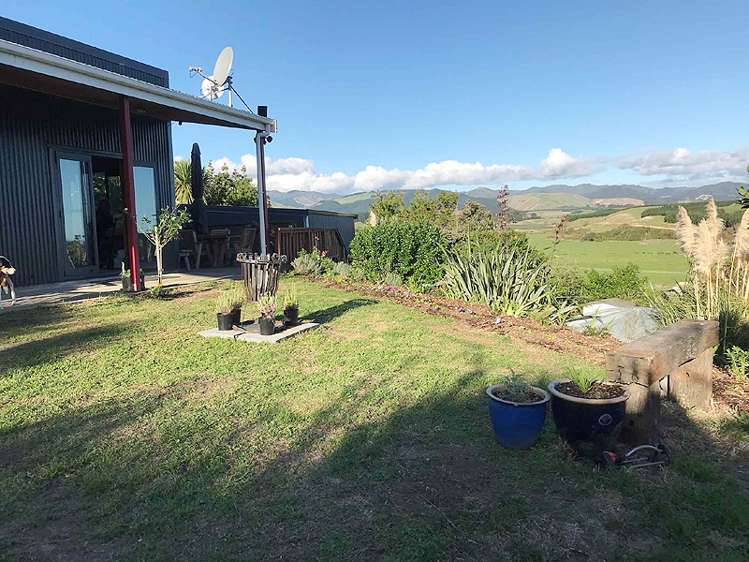 16a Whangaimoana Beach Road Pirinoa_12