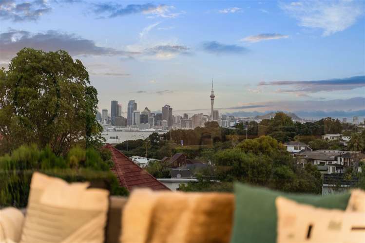 6 Toi Toi Place Northcote_1