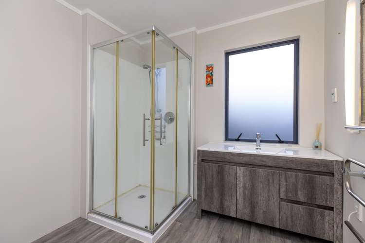 3 Esplanade Rd Tahawai_20