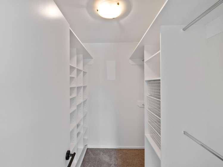 40 Travis Country Drive Burwood_11