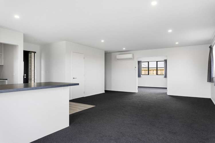 32 Plover Avenue Amberley_3