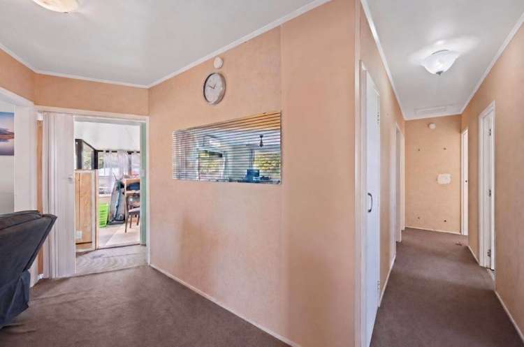 24 Cramond Drive Mangere East_13