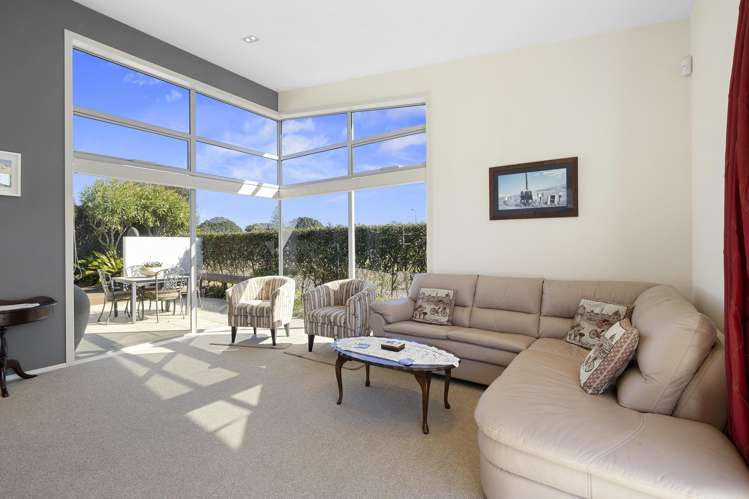 4 Saint Andrews Parkway Waiwhakaiho_9
