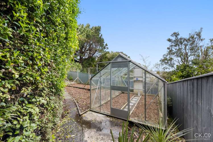 224 Dowse Drive Maungaraki_21