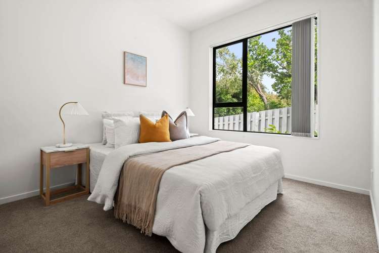 2d Robin Lane Browns Bay_13