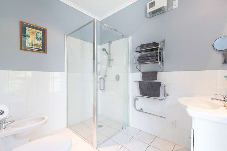 6 Avonbrook Lane Pukekohe_16