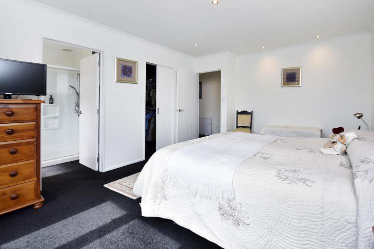 19 Aratia Way Richmond_10