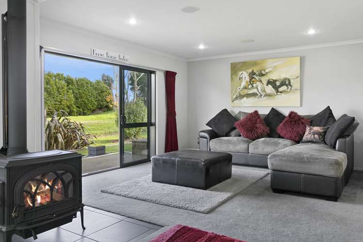 4/864 Whangamata Road Kinloch_10