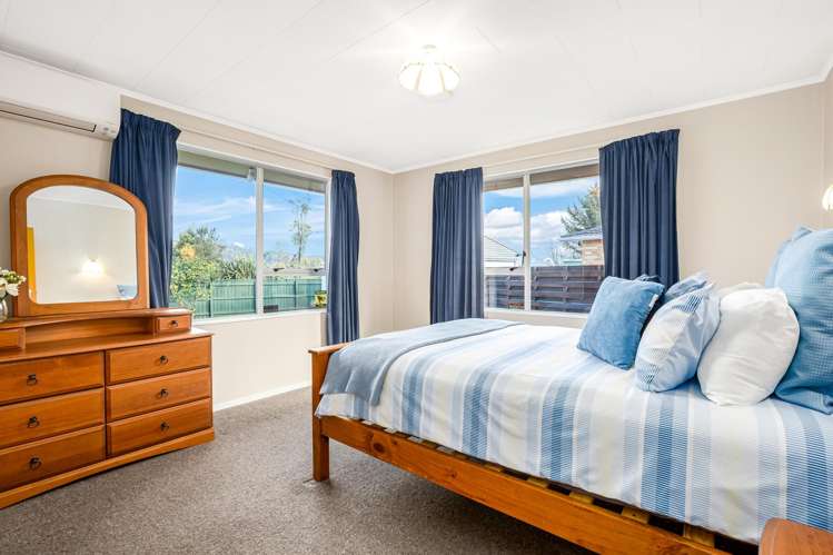 32 Brightwater Crescent Totara Park_12