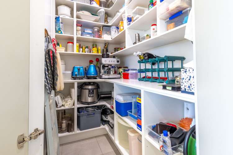 2 Henry Bell Close Leamington_13