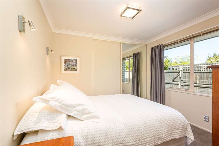 2 Shearwater Drive Woolston_17
