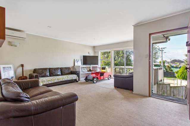 8 Lympne Lane Mangere_2