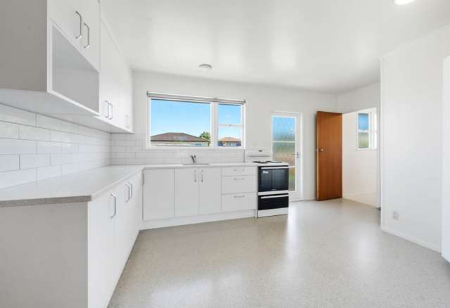 2/97 Pah Road Royal Oak_4