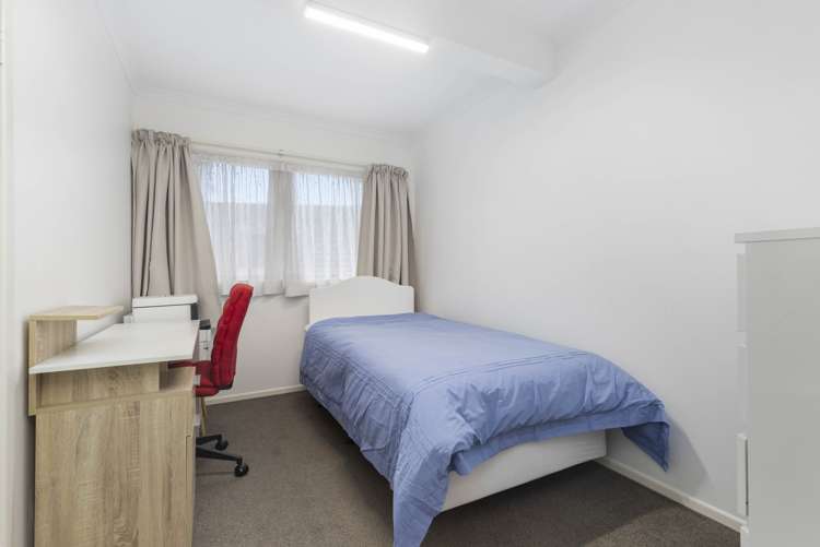 103 Cook Street Hamilton East_21