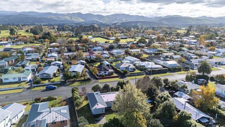 21 Augustus Street Carterton_19