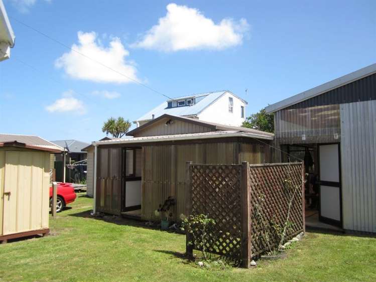 2 Cook Street Carters Beach_7