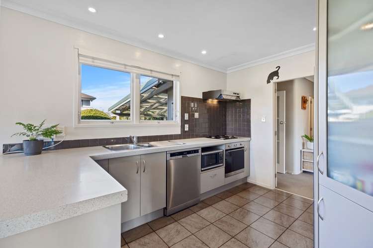 2 Longwood Lane Otumoetai_11