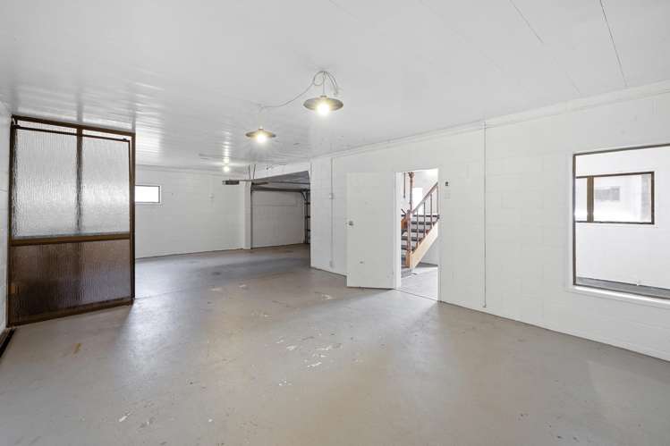 400 Devon Street East Strandon_12