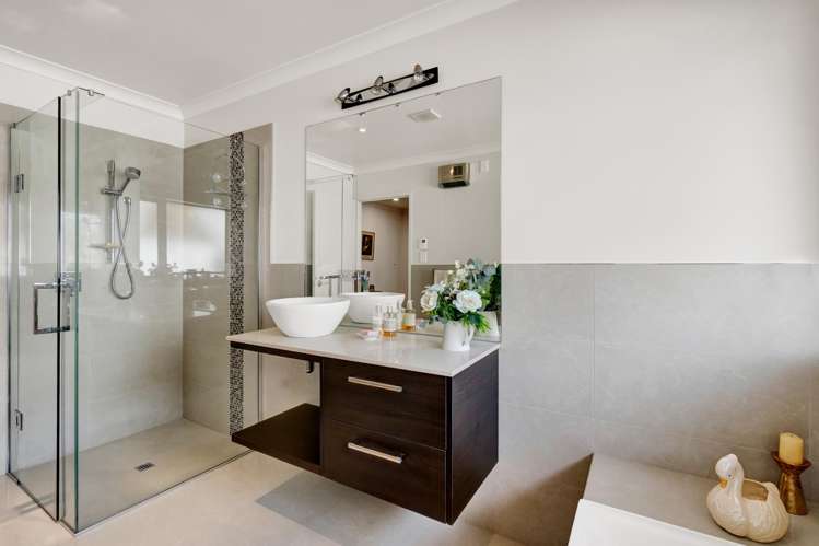 7 Portland Drive Highlands Park_19